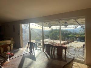 Villas Sublime villa climatisee avec piscine vue mer et collines : photos des chambres