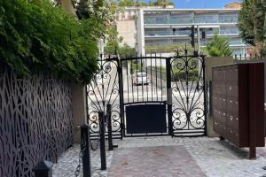 Nice two-rooms with balcony in Nice