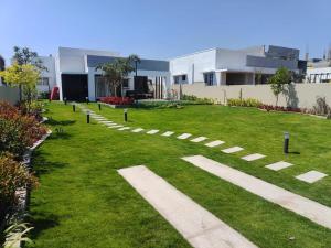 Alish Villa - Relax in 2BHK Luxe Villa with Private Pool