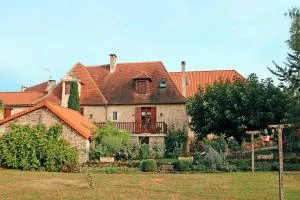 Gite du Lavoir - Cherveix-Cubas
