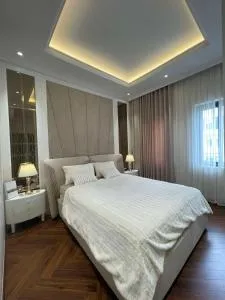 Beautiful Luxurious Bedroom in Hanoi - Quỳnh Lôi