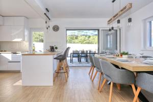 Villa Gea with heated pool