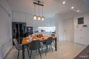 VILLA ISIDA-Private Mini Pool-5walk to the Beach