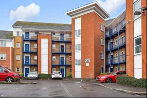 2 Bedroom Flat with River View