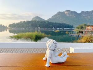 ผาม่านสุข เลควิว Pha Man Suk Lakeview