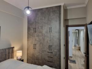 Stylish Fully Renovated Apartment - Koukaki