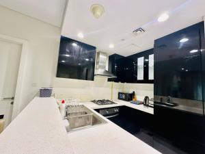 5 Star Hotel Residence Apartment- Walking to Downtown Dubai Mall
