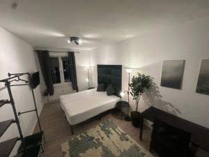 Central and top connection