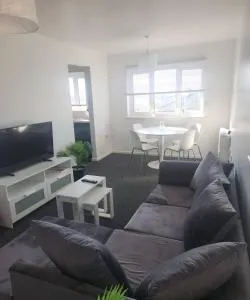 Serene City Retreat - 2 Bedroom Flat for Rent - 清福德