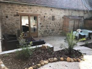 Maisons de vacances A Cozy Accessible Cottage with a Private Garden Le Mas No 16 : photos des chambres