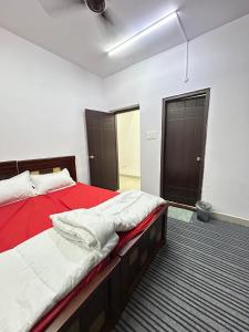 SS KC Rockside Apartments