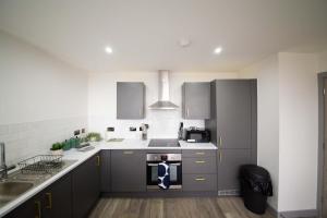 Spacious 2 Bedroom Apartment in Central Preston