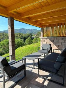Wooden Cottage Baznik with Hot Tub