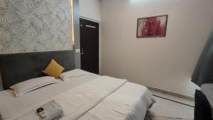 Staeg Joypore 2BHK Fullyfurnished