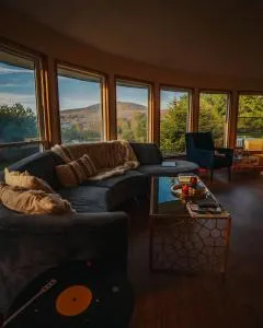 Idyllic Mountain Stay Hot Tub, Wood Stove, Games - Maplecrest