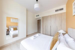 Canal View, Partial Burj Khalifa View