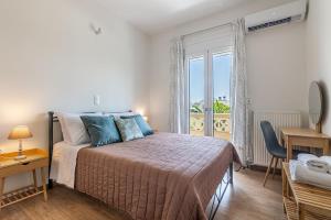 Respire modern house near sea