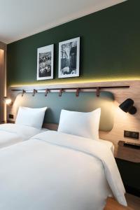 Hotels Campanile Paris Ouest - Nanterre - La Defense : photos des chambres