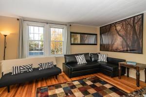 NEW - Mainline Train, Colleges, Hospital