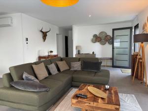 Maisons de vacances Maison 3* a Trebeurden: jardin clos, 2 chambres, proche plage et sentiers - FR-1-542-46 : photos des chambres