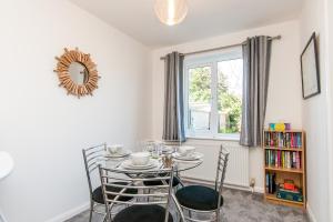 The Old Dairy with Parking - Dog Friendly