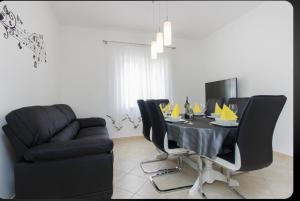 House Grebastica (886) 