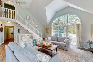 Salt Pond --- 491 Bethany Loop