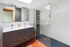 Maisons de vacances La Margotte, Maison Charmante et Spacieuse : photos des chambres