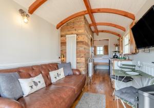 Maes Shepherds Hut