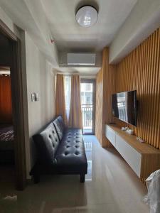 Happy Sunshine Staycation Moa near Airport