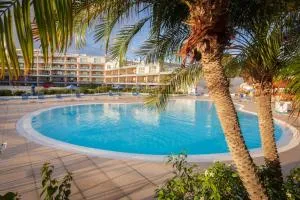 Sublime Stay - Royal Retreats at Maho Beach - Lowlands