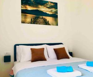 Spacious two bedroom apartment with free parking