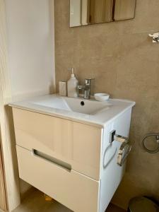 Spacious two bedroom apartment with free parking