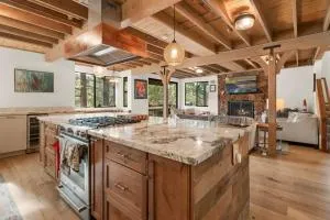 Luxury Joyful Bear Reatreat Perfect for Families - بيغ بير لاكي