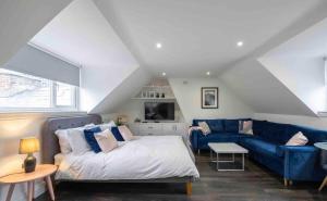 Central & Trendy - Aquila House Apartments