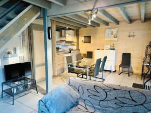 Campings Les Chalets de Meilhac : photos des chambres