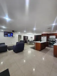 The Jazzy Escape - Andover Lakes Estates