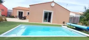 Villa LS - Agreable Villa avec piscine et jacuzzi - LʼAubraie