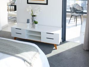 2101 The Rubik A Private City Sanctuary with Table Mountain Views