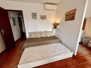 Studio bord de mer à Cavalaire avec climatisation et parking - FR-1-226B-13