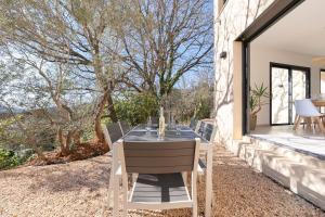 Maisons de vacances Maison paisible au pied de la Sainte Victoire Ideale pour un sejour en famille ou entre amis : photos des chambres