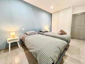 Villas L-Oustau Degio - Villa Provence, Piscine, CLIM, Calme, 4 chambres, 6 lits, 2 salles de bains, 8 personnes : photos des chambres