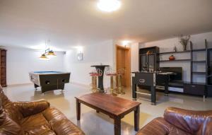 Beautiful Villa Mia with pool in Makarska