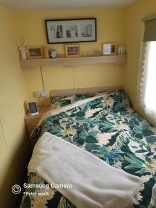 Ginas Static caravan,118 Sandsgate
