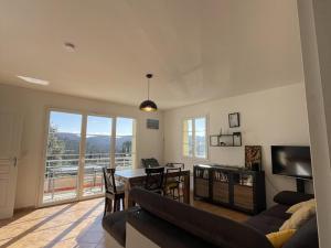 Maison charmante près du lac, parking privé, animaux admis - FR-1-822-12