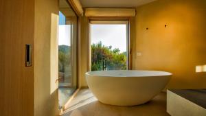 Luxury Villa with unmatched view and Sea-Fall Pool img29