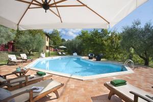 Casale degli Ulivi 12 by Marche Holiday Villas