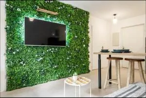 Geneva Terrace Apartment - Chêne-Bourg