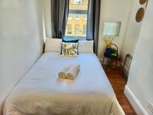 Central Location 2BR Flat Near Angel & City Centre