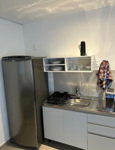 13 - Estúdio completíssimo, Cozinha montada, próximo ao Life Center, Neo Center, TRT